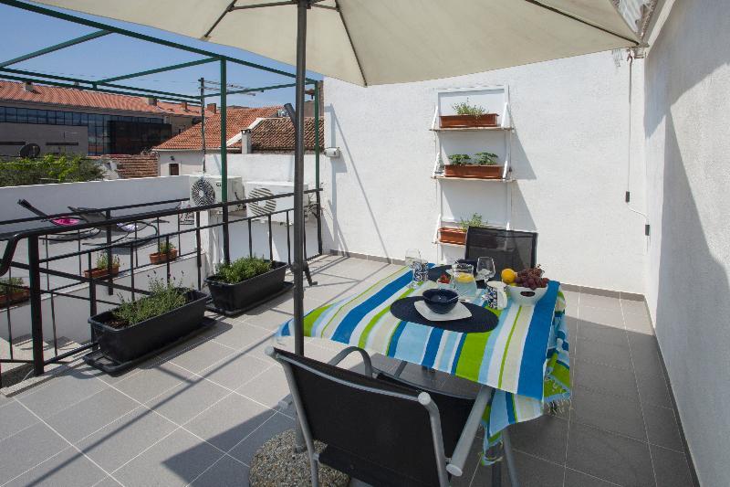 Apartment Alma Split Eksteriør billede