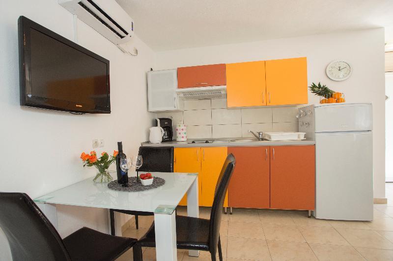 Apartment Alma Split Eksteriør billede